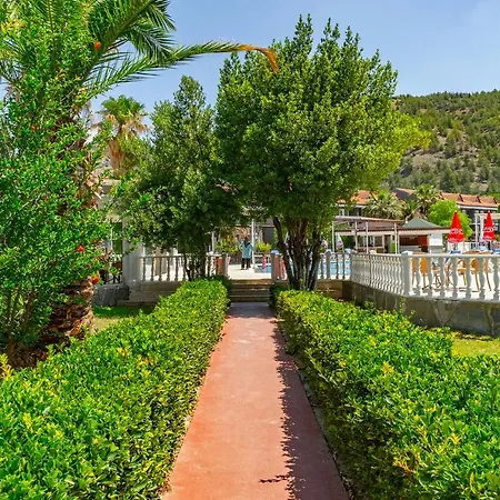 Larina Thermal Resort&spa Hotel 3*