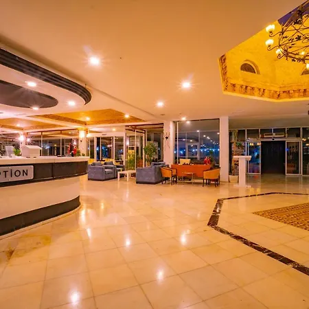 Hotel Larina Thermal Resort&spa 3*